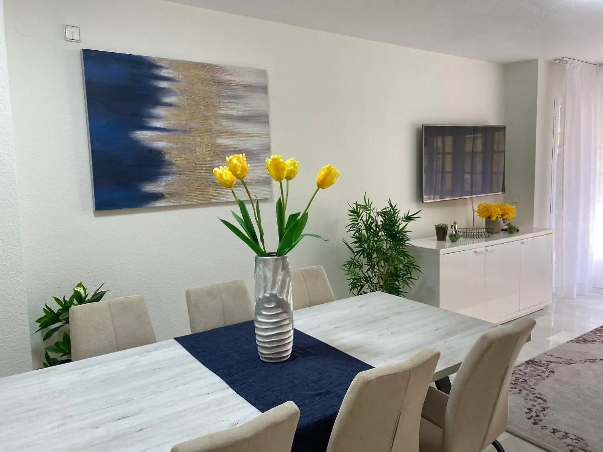 Ikram Front Beach Alboran, Casco Antiguo Apartment Estepona 0*,  Spain