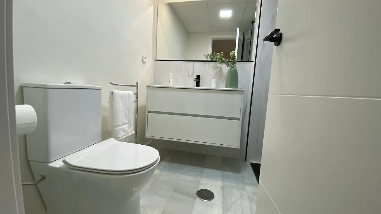 Ikram Front Beach Alboran, Casco Antiguo Apartment Estepona