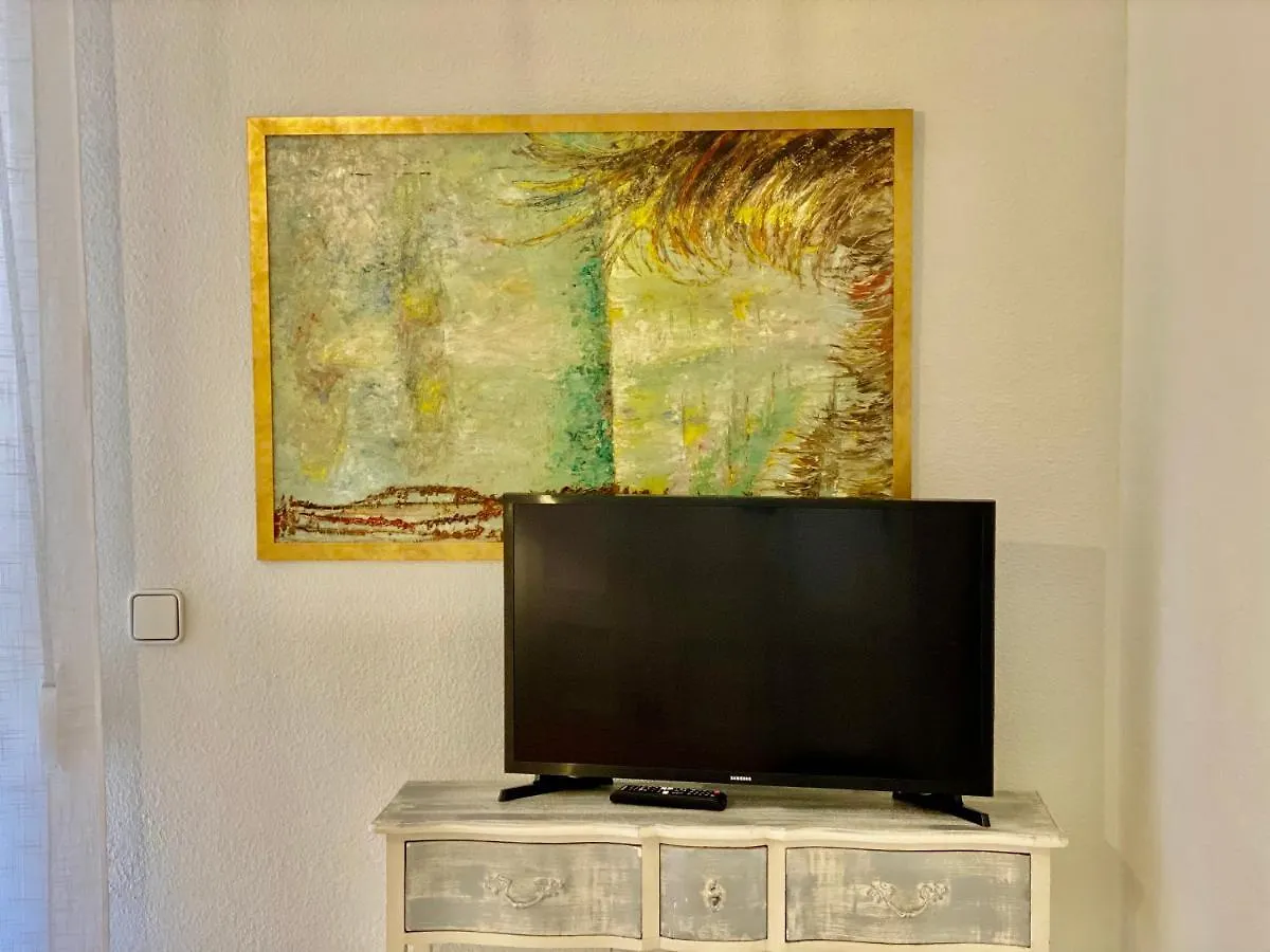 Ikram Front Beach Alboran, Casco Antiguo Apartment Estepona